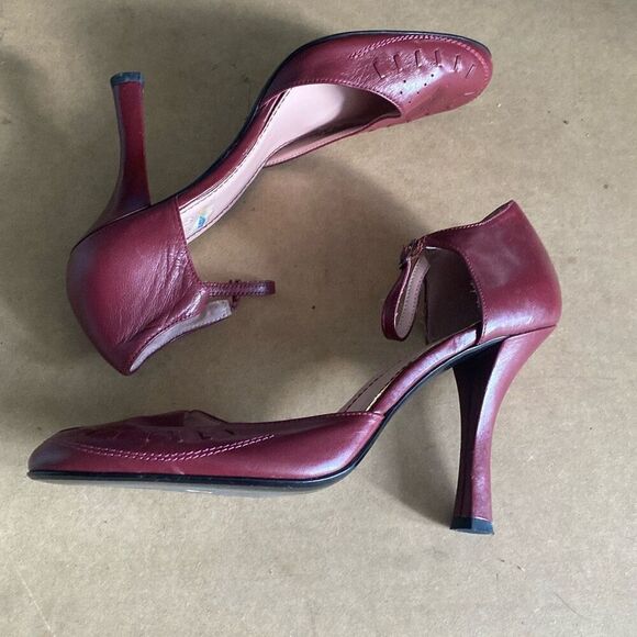 Vintage Guess By Marciano Burgundy Shoes Heels Size 7.5M - Picture 2 of 7